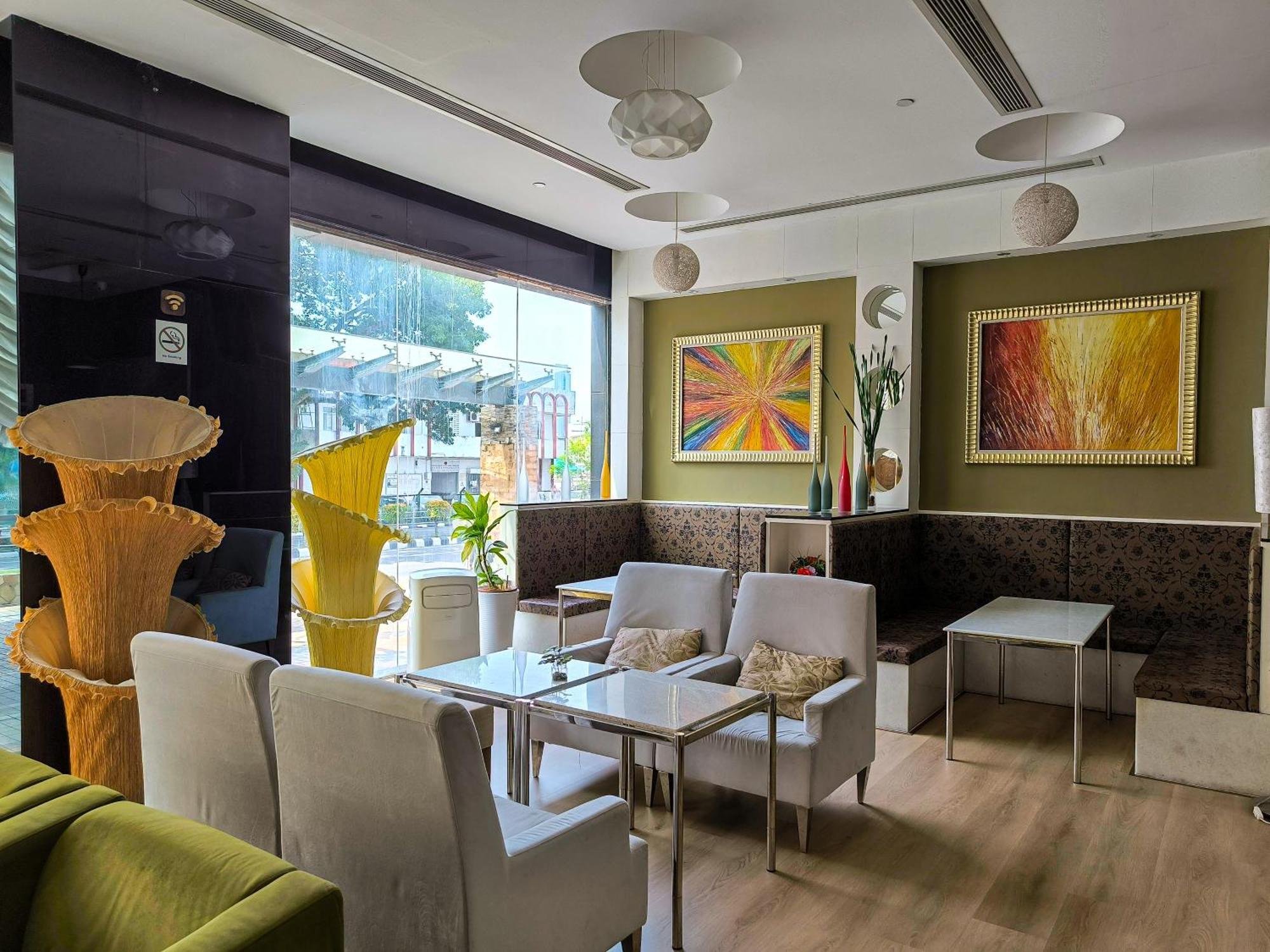 Meritz Hotel Miri Eksteriør bilde