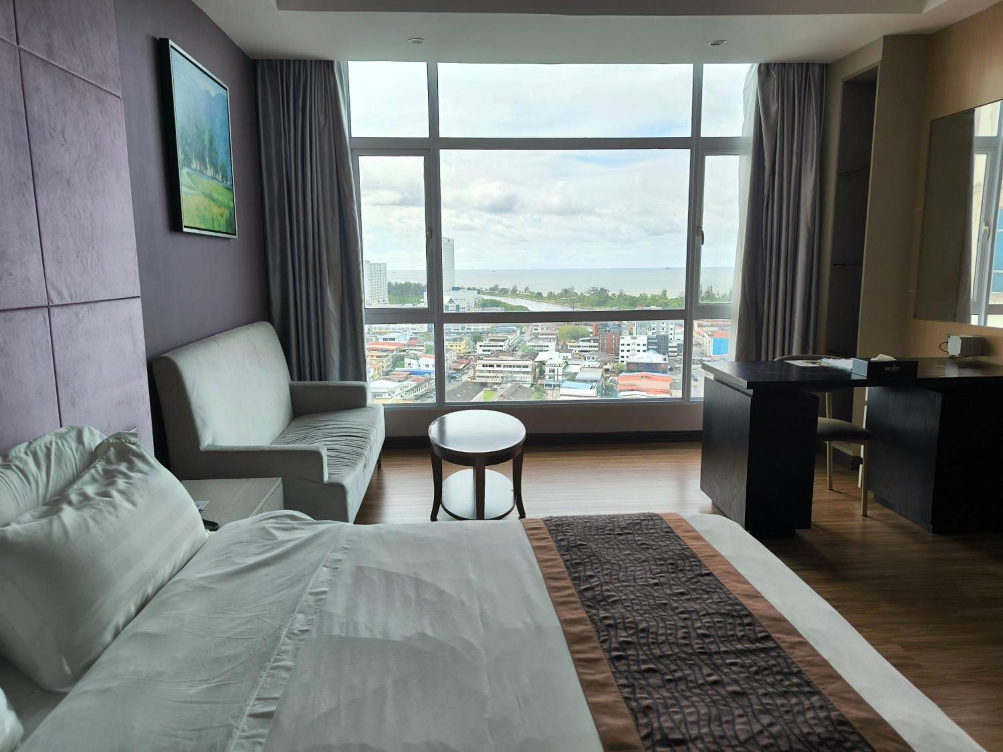 Meritz Hotel Miri Eksteriør bilde