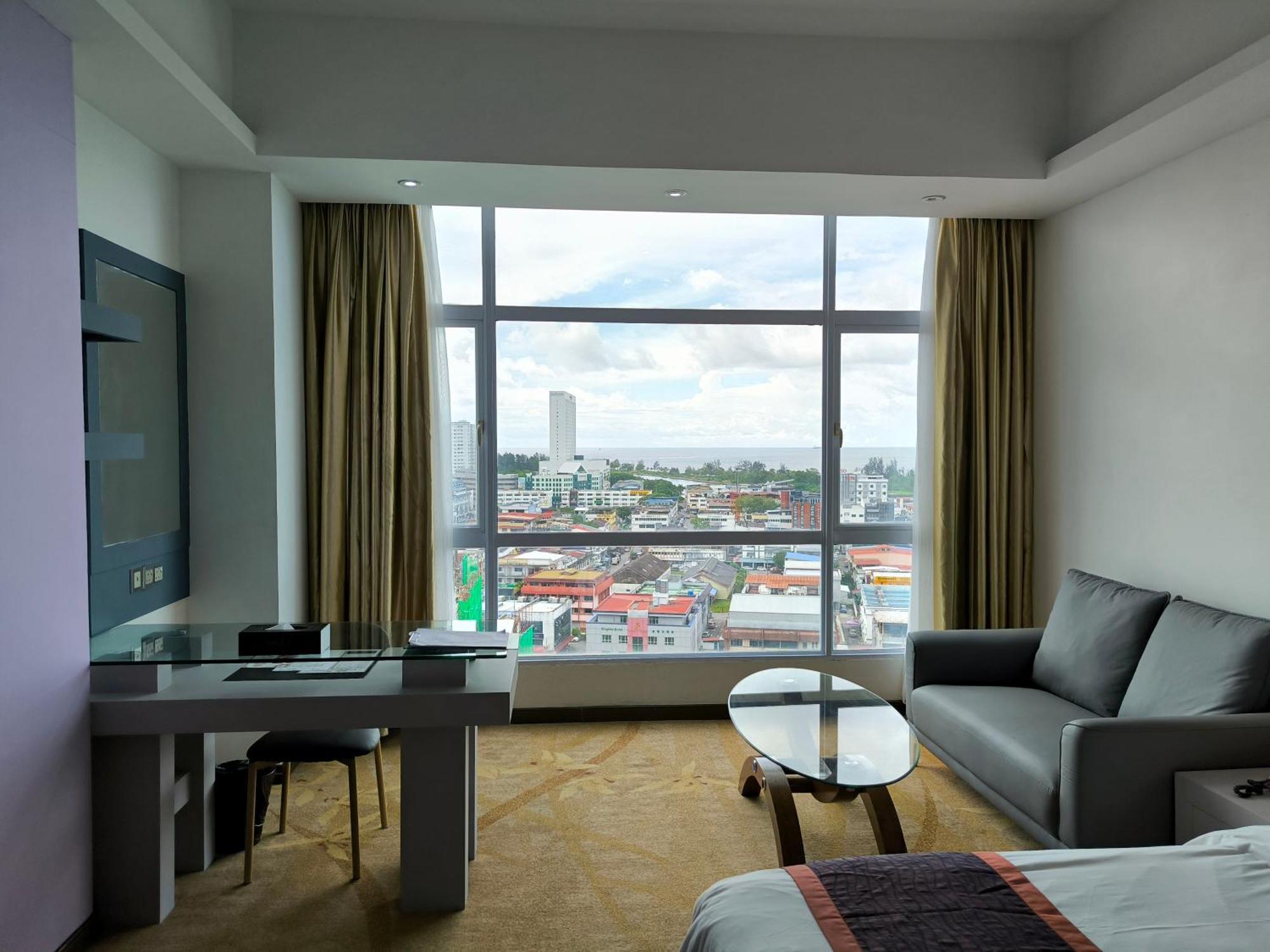 Meritz Hotel Miri Eksteriør bilde