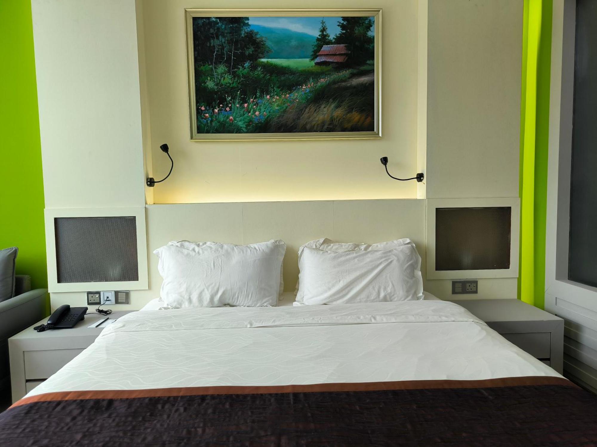 Meritz Hotel Miri Eksteriør bilde