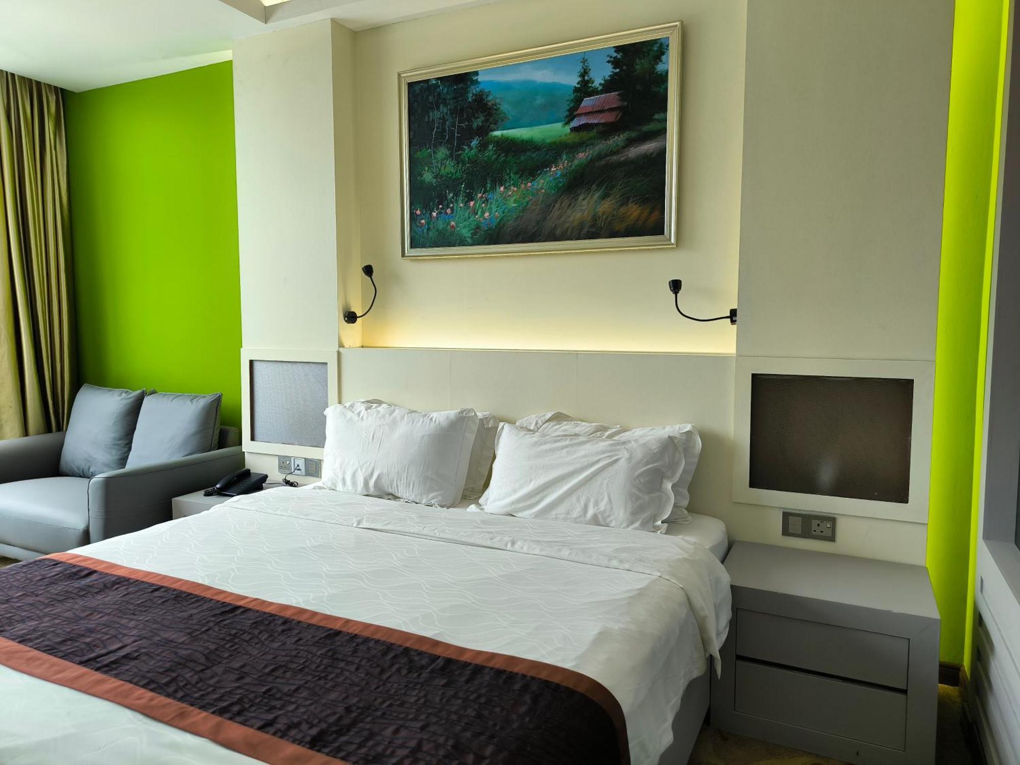 Meritz Hotel Miri Eksteriør bilde