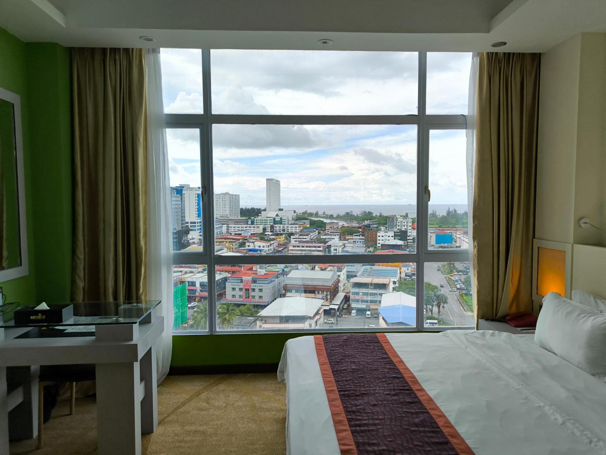 Meritz Hotel Miri Eksteriør bilde