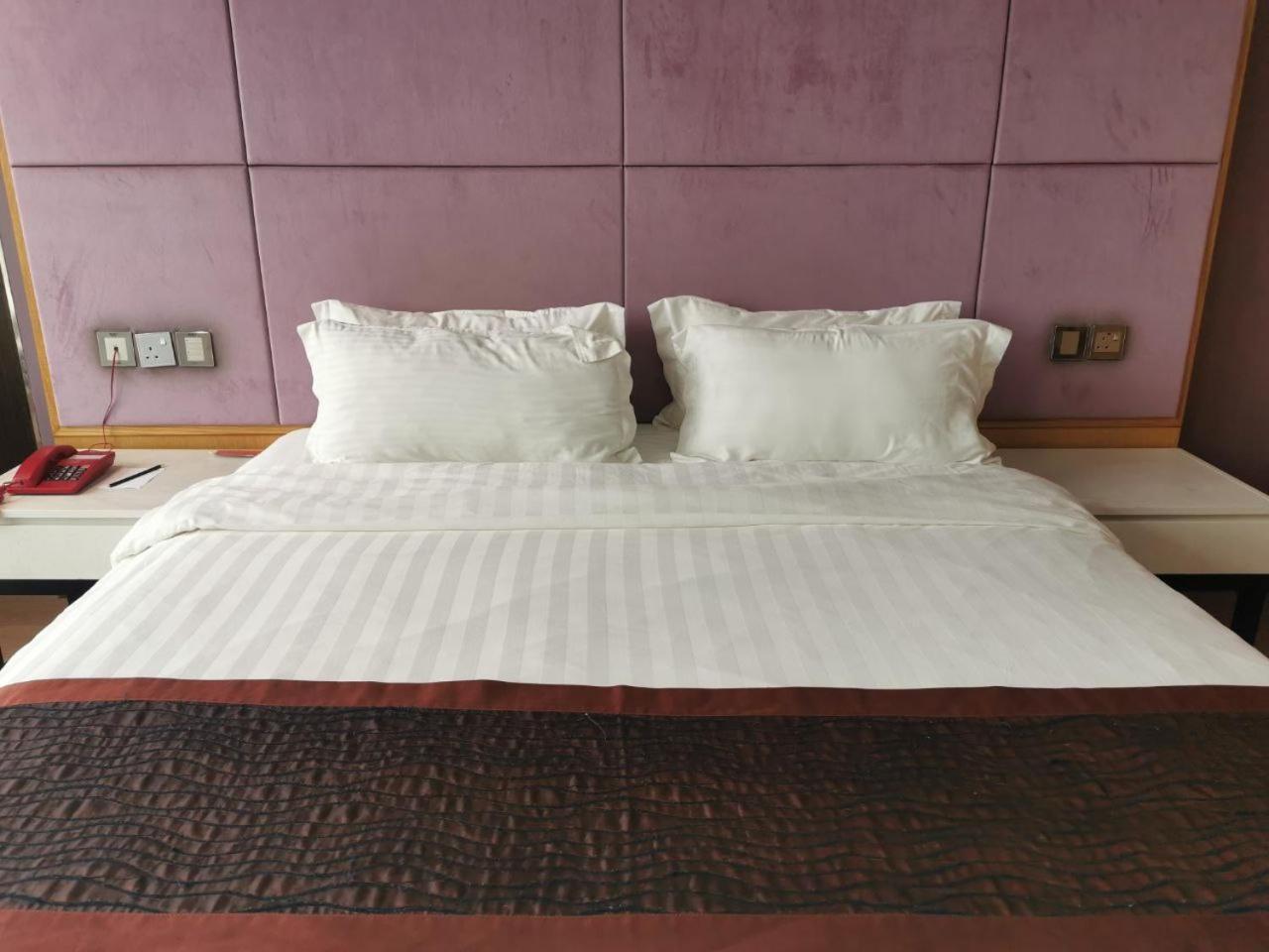 Meritz Hotel Miri Eksteriør bilde