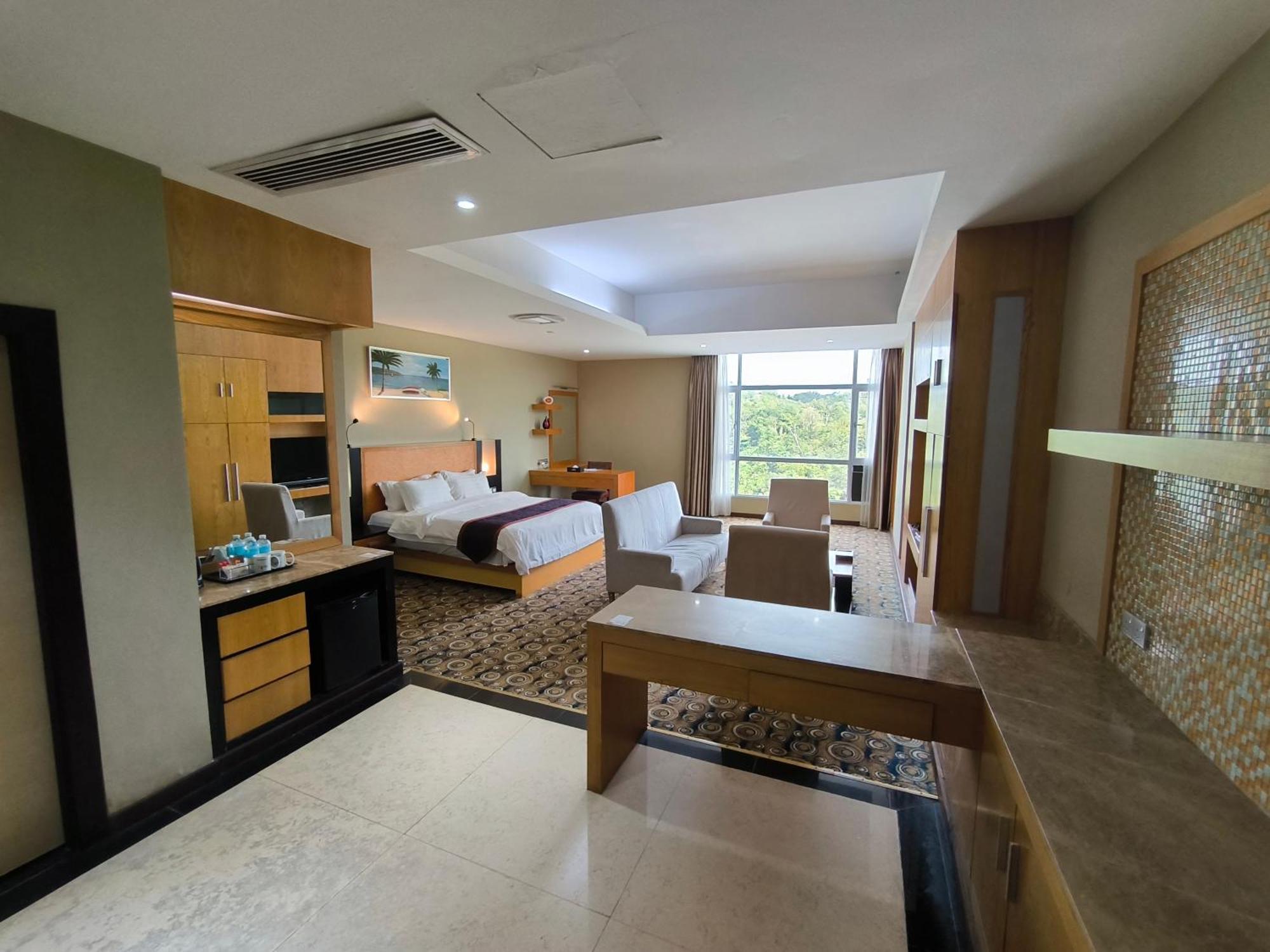 Meritz Hotel Miri Eksteriør bilde