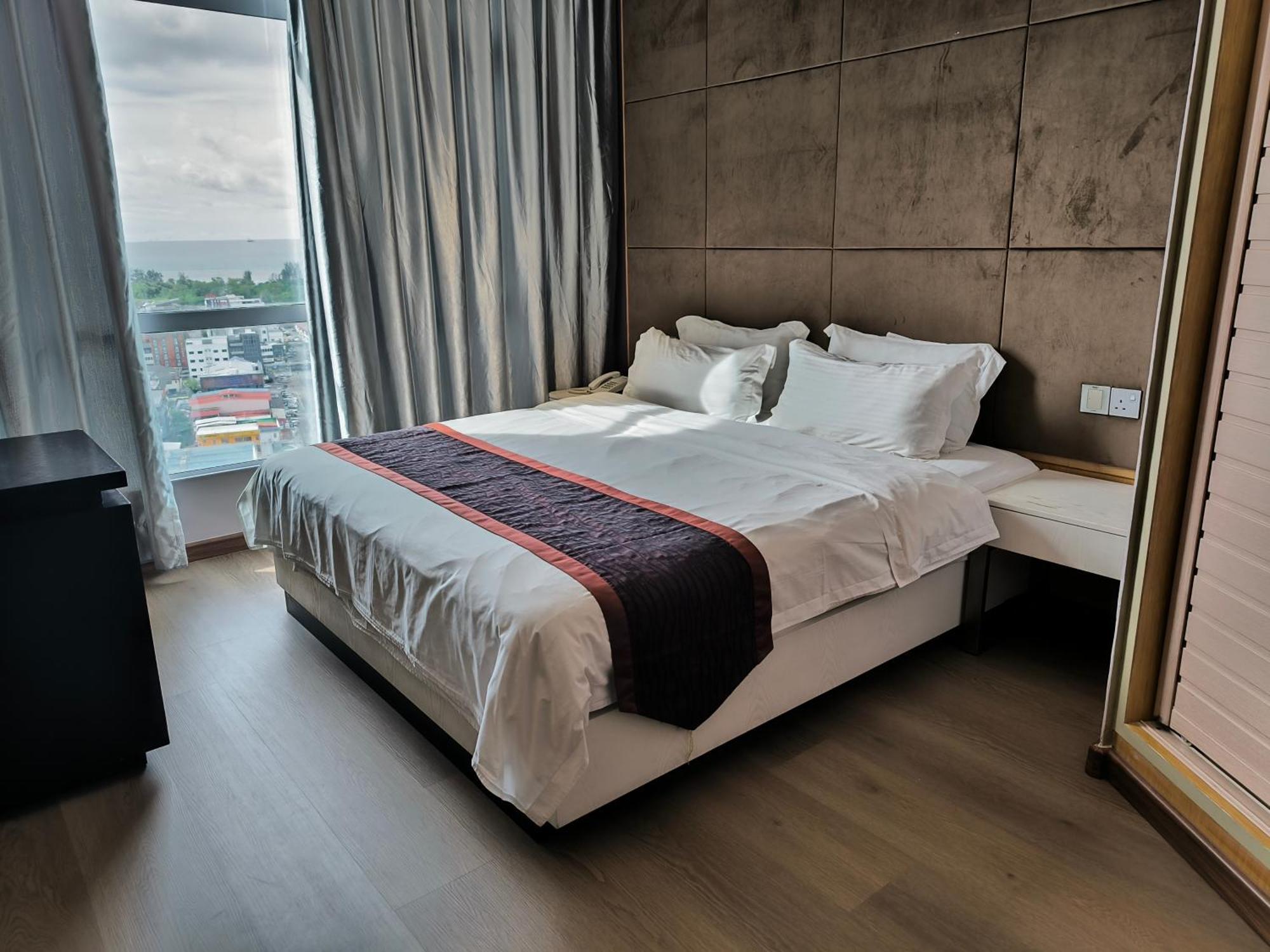 Meritz Hotel Miri Eksteriør bilde