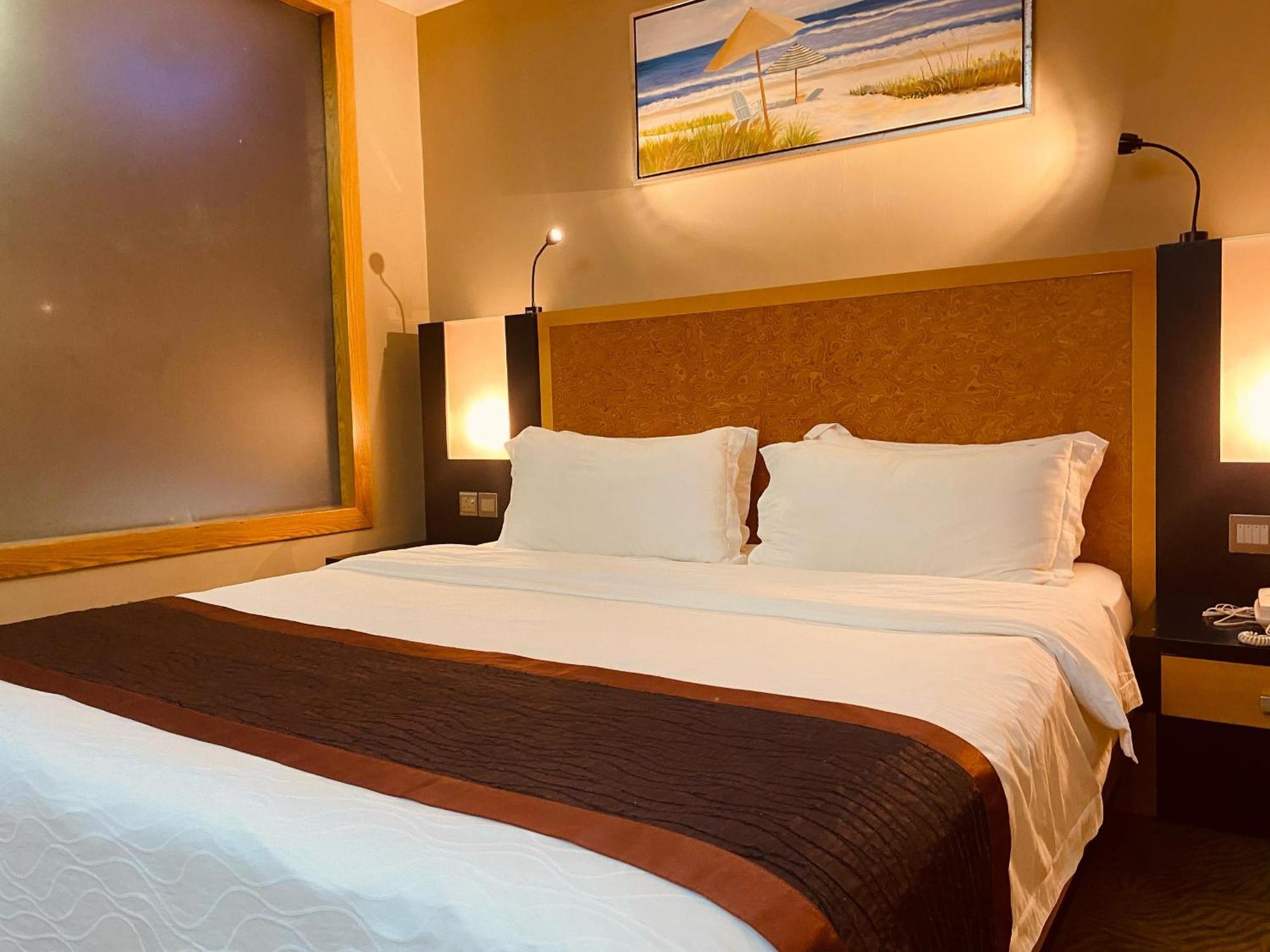 Meritz Hotel Miri Eksteriør bilde